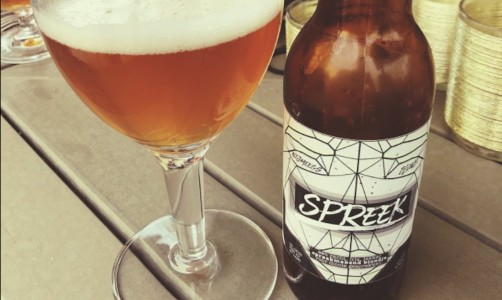 Spraakmakend Blond Spraakmakend Blond glas met flesje